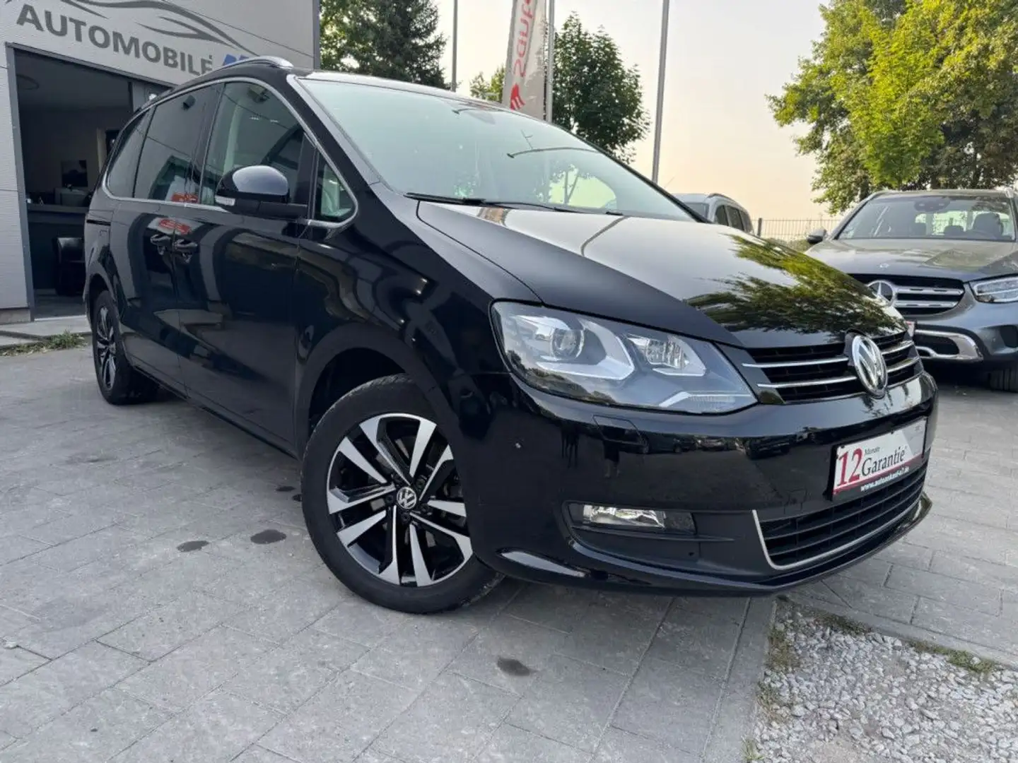 Volkswagen Sharan IQ.DRIVE  *NAVI/STHZ/7-SITZER* Schwarz - 1