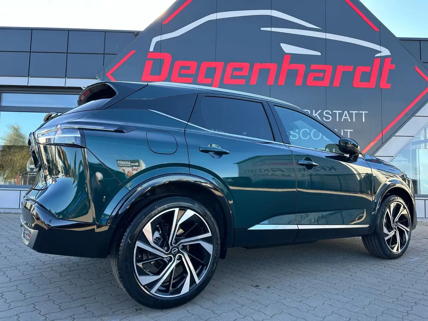 Nissan Qashqai 1.3 MHEV 158 CVT Tekna+ Tekna Plus Vert - 2
