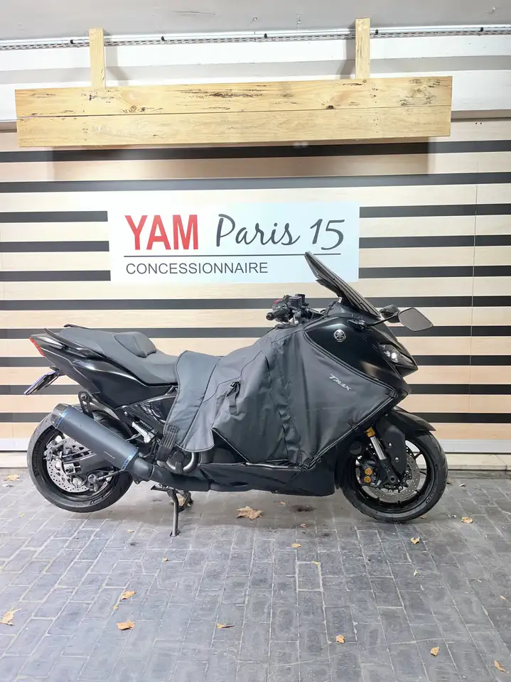 Yamaha Tmax 560