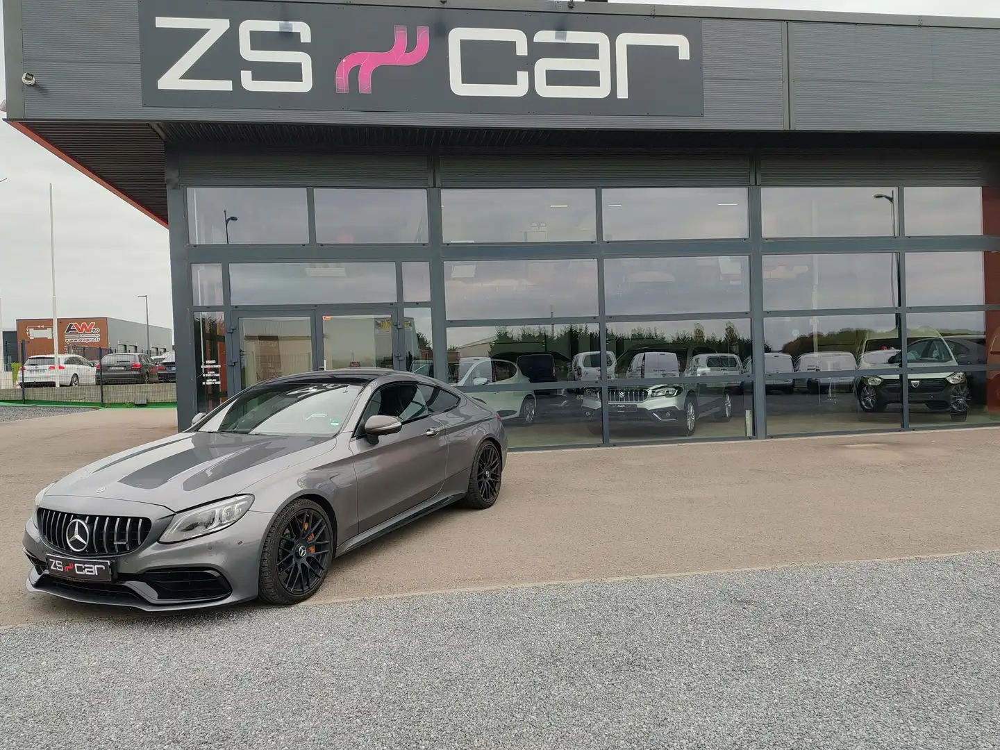 Mercedes-Benz C 63 AMG Classe C 63 S Mercedes-AMG 9G-MCT SPEEDSHIFT AMG Gris - 1