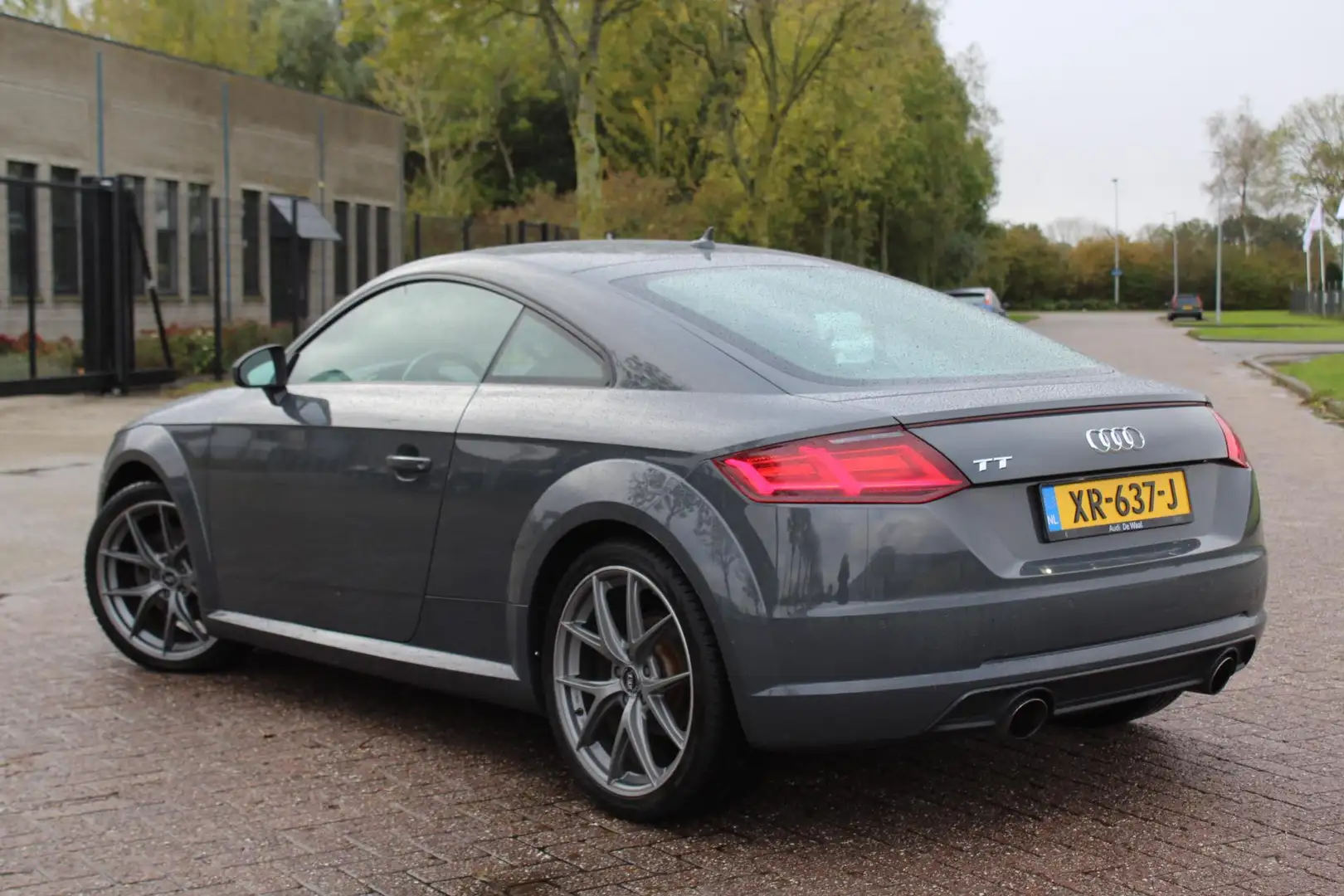 Audi TT 1.8 TFSI Pro Line + luxe leder,, automaat ,,media Gris - 2
