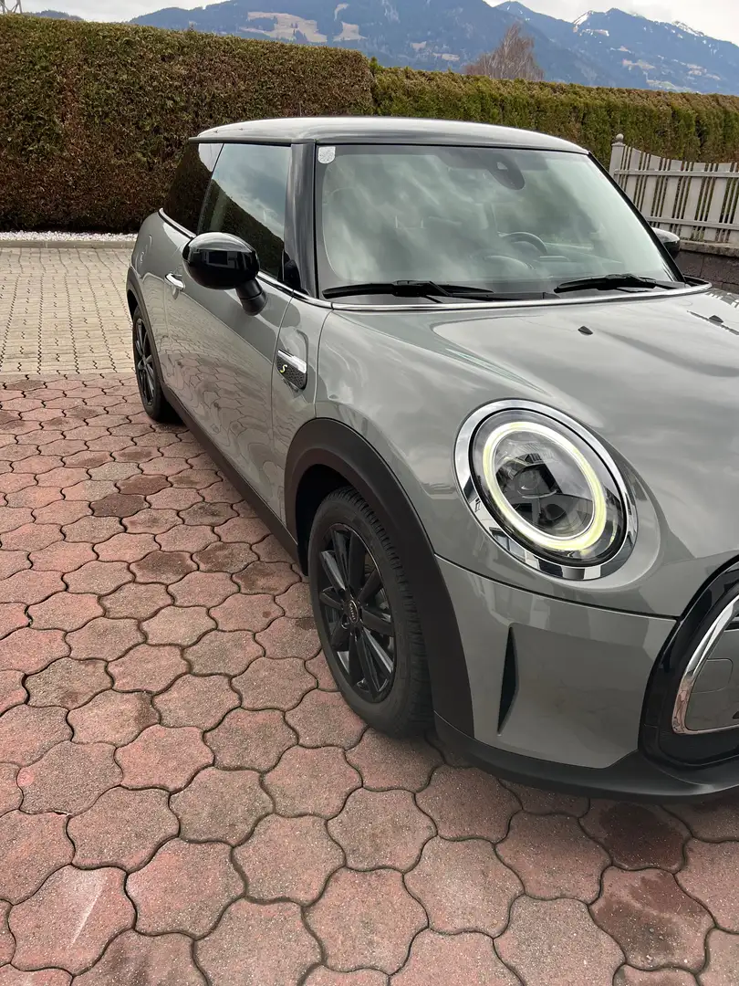MINI Cooper SE MINI Cooper SE 32,6kWh Aut. Cooper SE Grau - 2