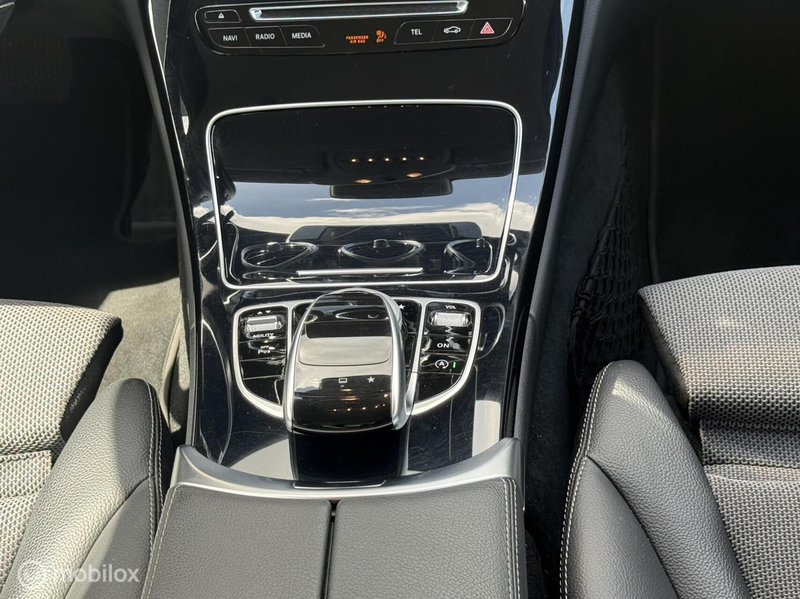 Mercedes-Benz C 180 Ambition Automaat / Led — photo 18