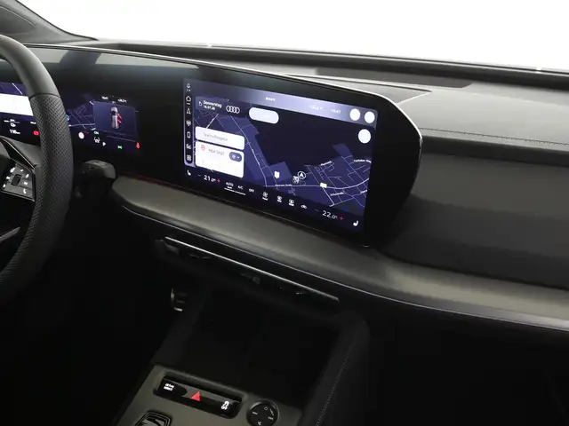 Audi E-Tron view 13