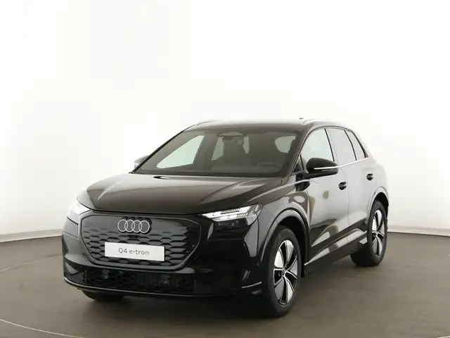 Audi E-Tron view 2