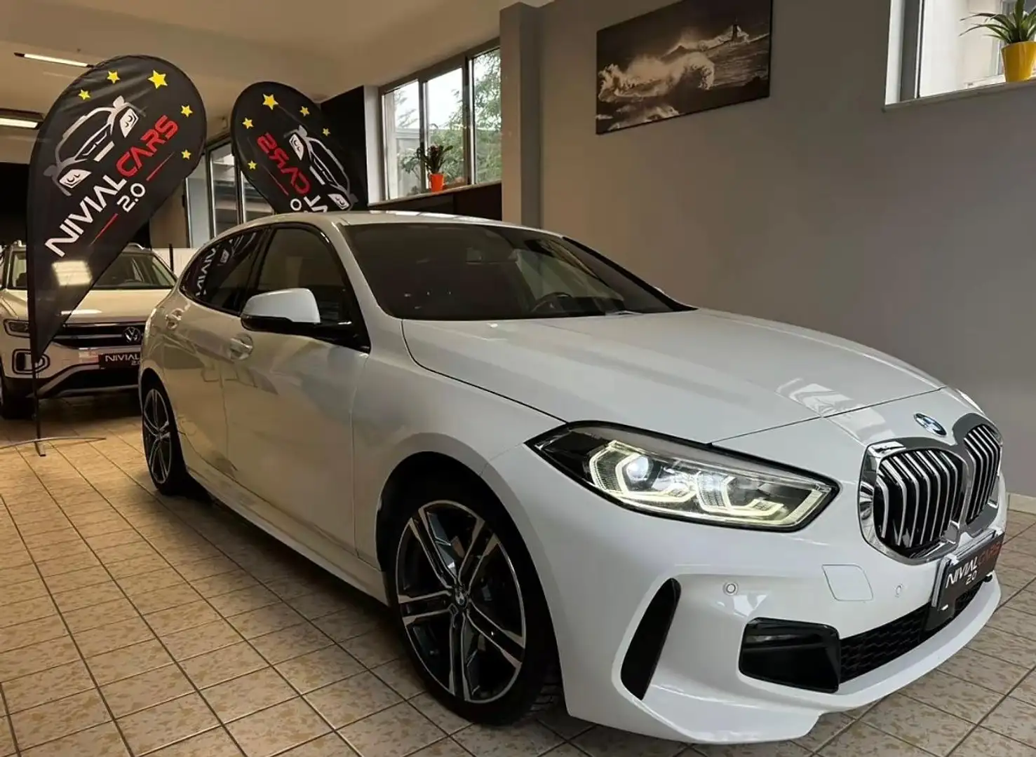 BMW 118 BMW 118d 2.0D 150cv Autom M Sport Wit - 1