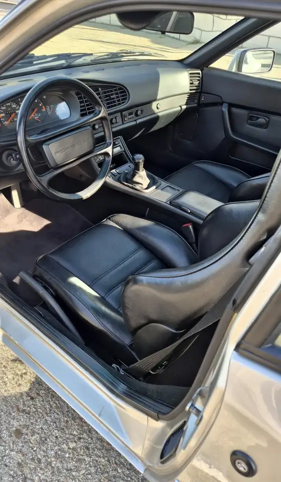 Porsche 944 2.5 Turbo, foto 10