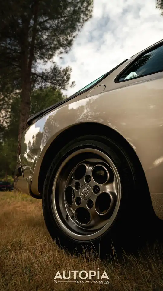 Porsche 944 2.5 Turbo, foto 2