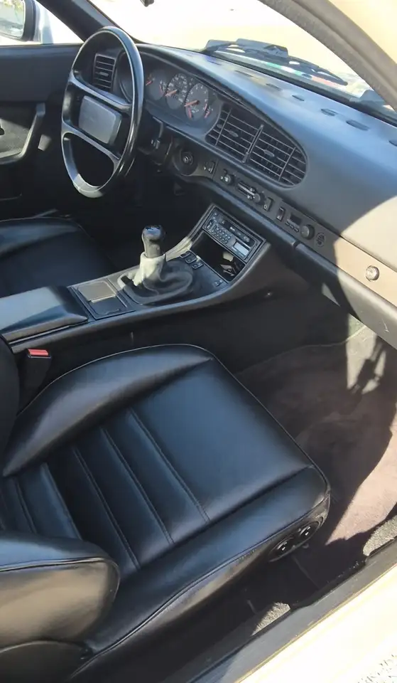 Porsche 944 2.5 Turbo, foto 11