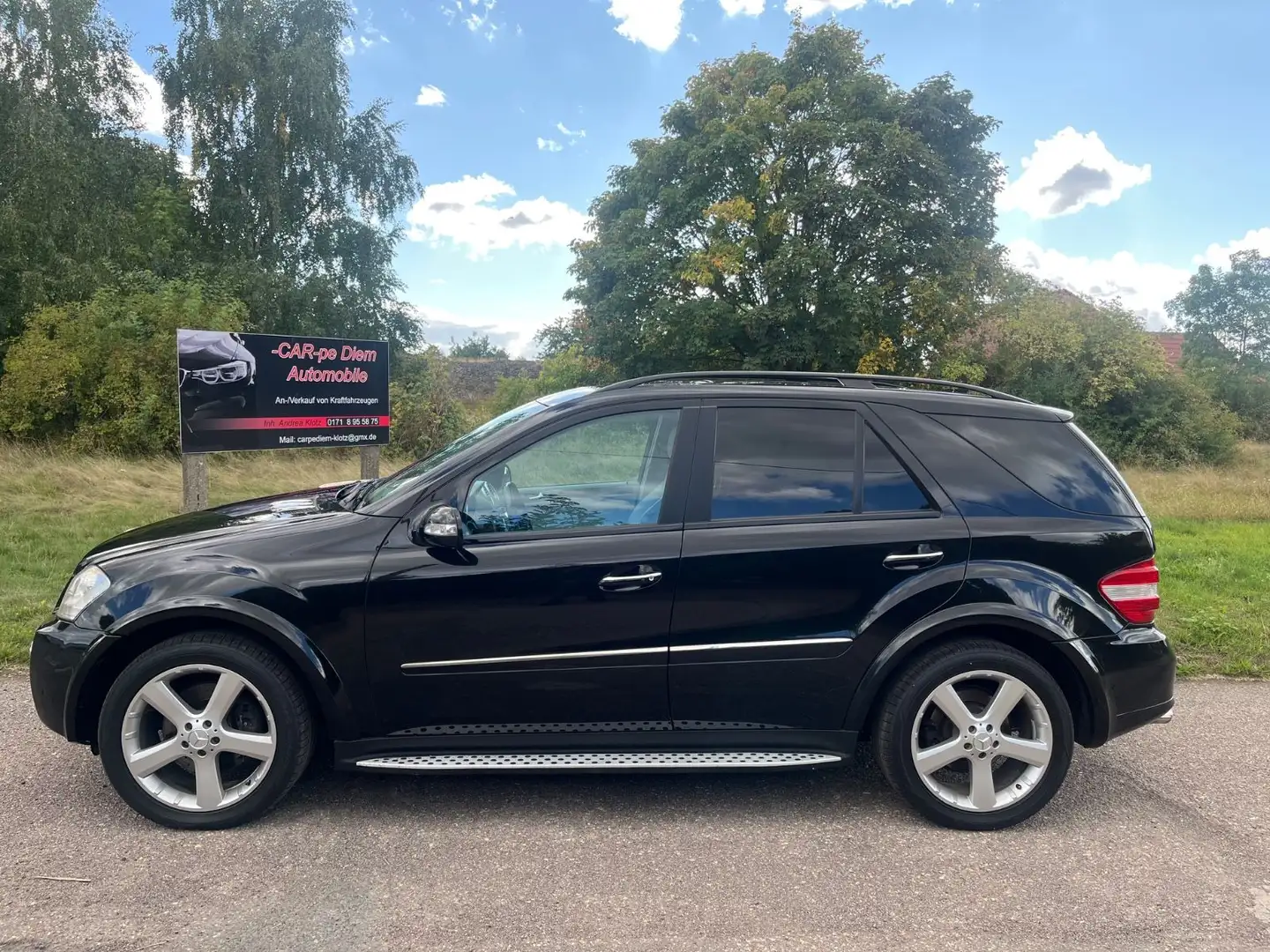 Mercedes-Benz ML 420 / AMG Optik Paket Schwarz - 1