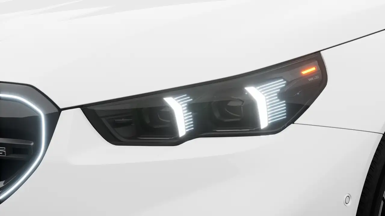 BMW M5 снимка BMW M5