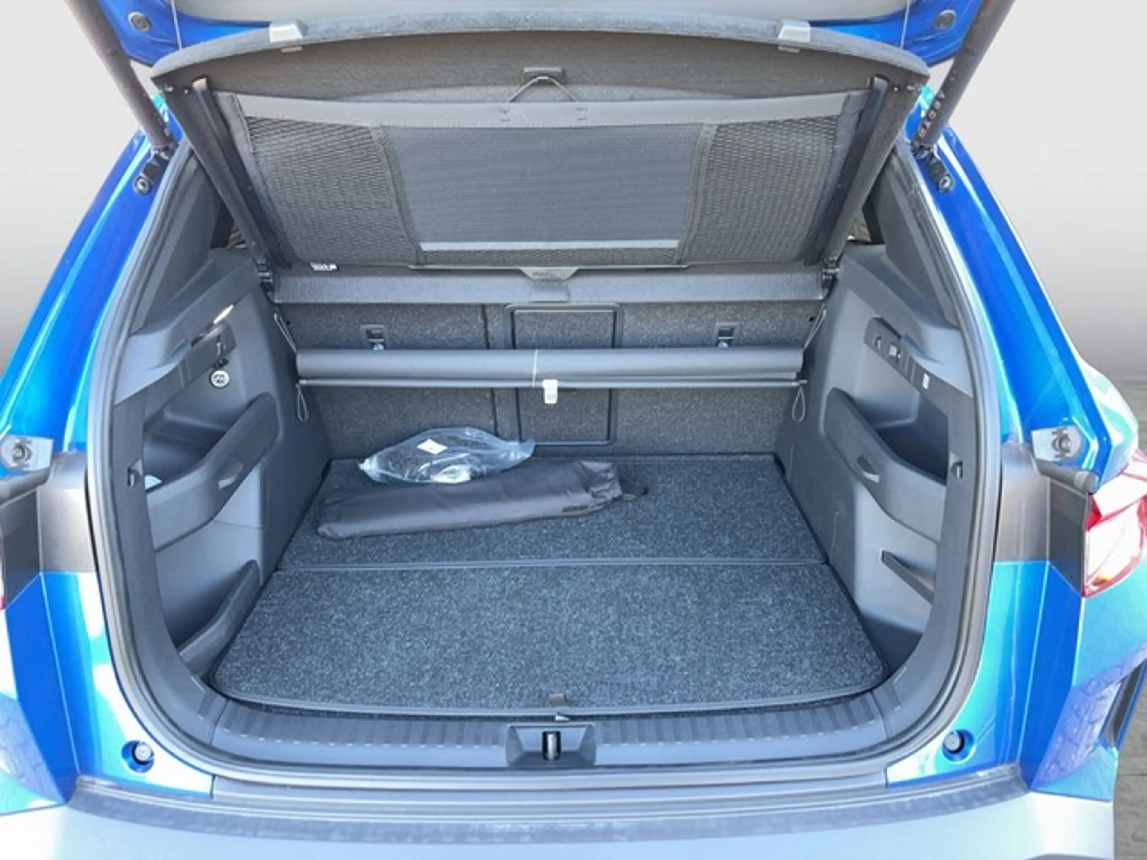 Skoda Elroq RS Lounge 4x4 AHK Matrix 360° — photo 9