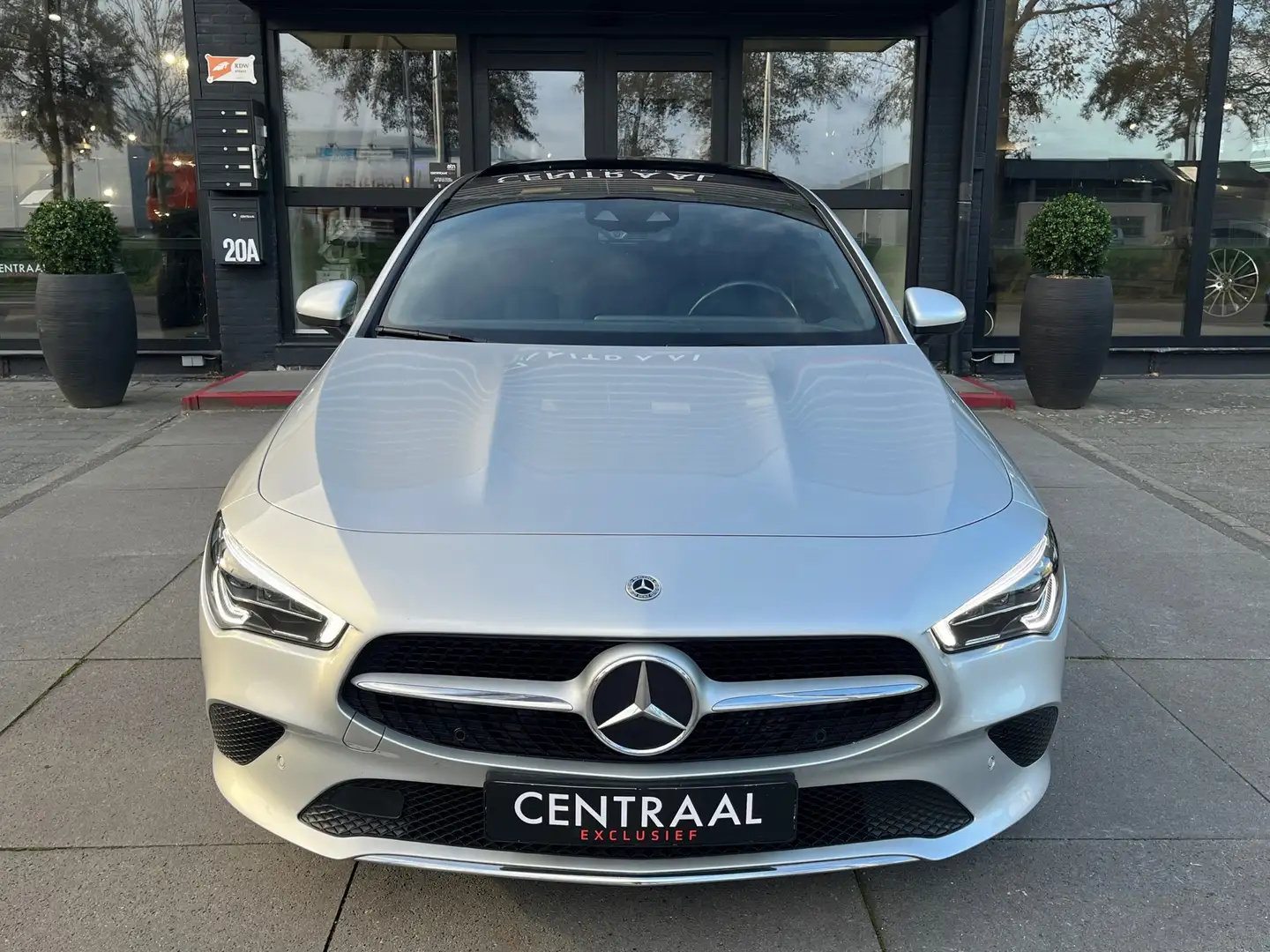 Mercedes-Benz CLA 180 Shooting Brake Business Solution Luxury|Pano|Memor Gris - 2