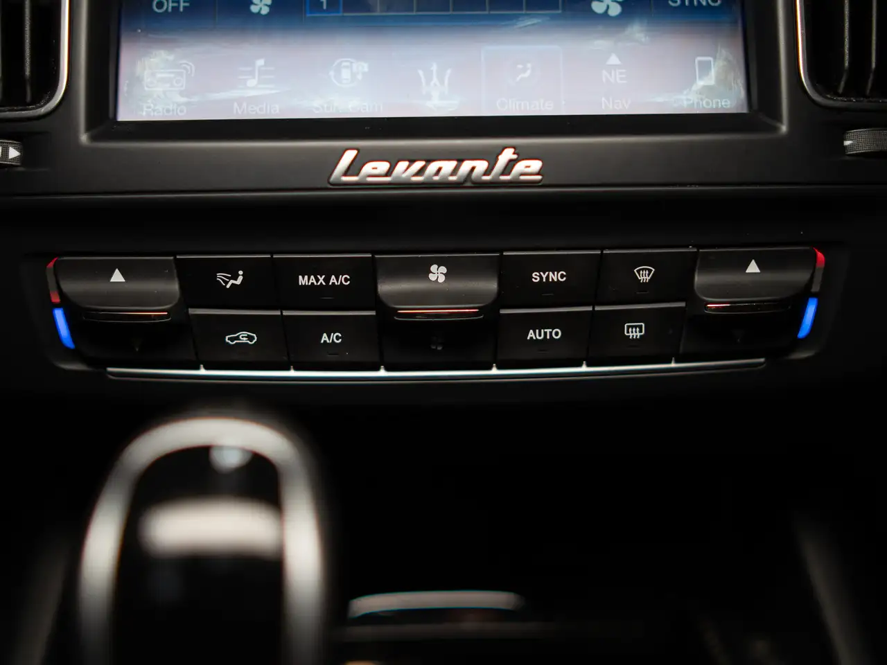 Maserati Levante снимка Maserati Levante