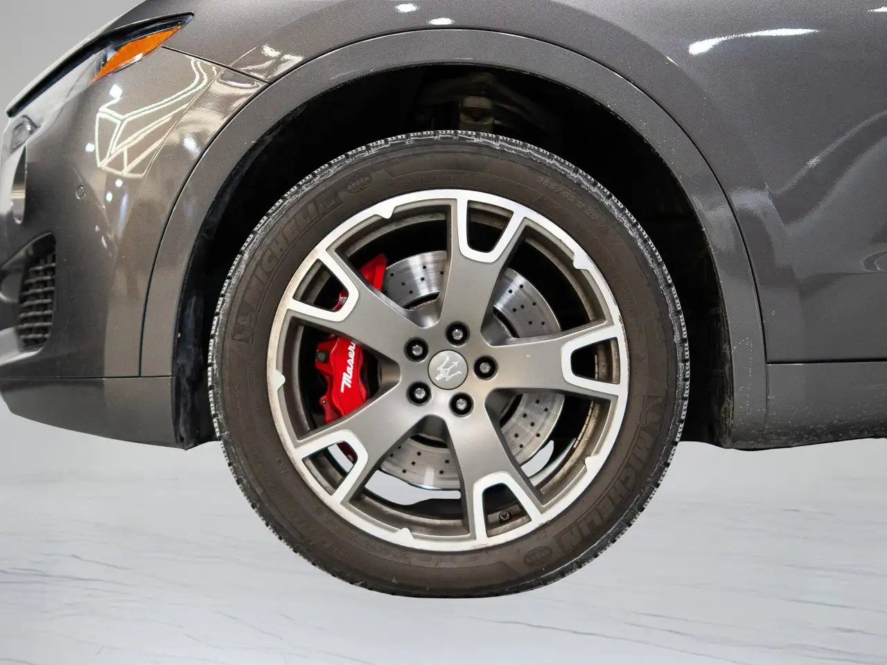 Maserati Levante снимка Maserati Levante
