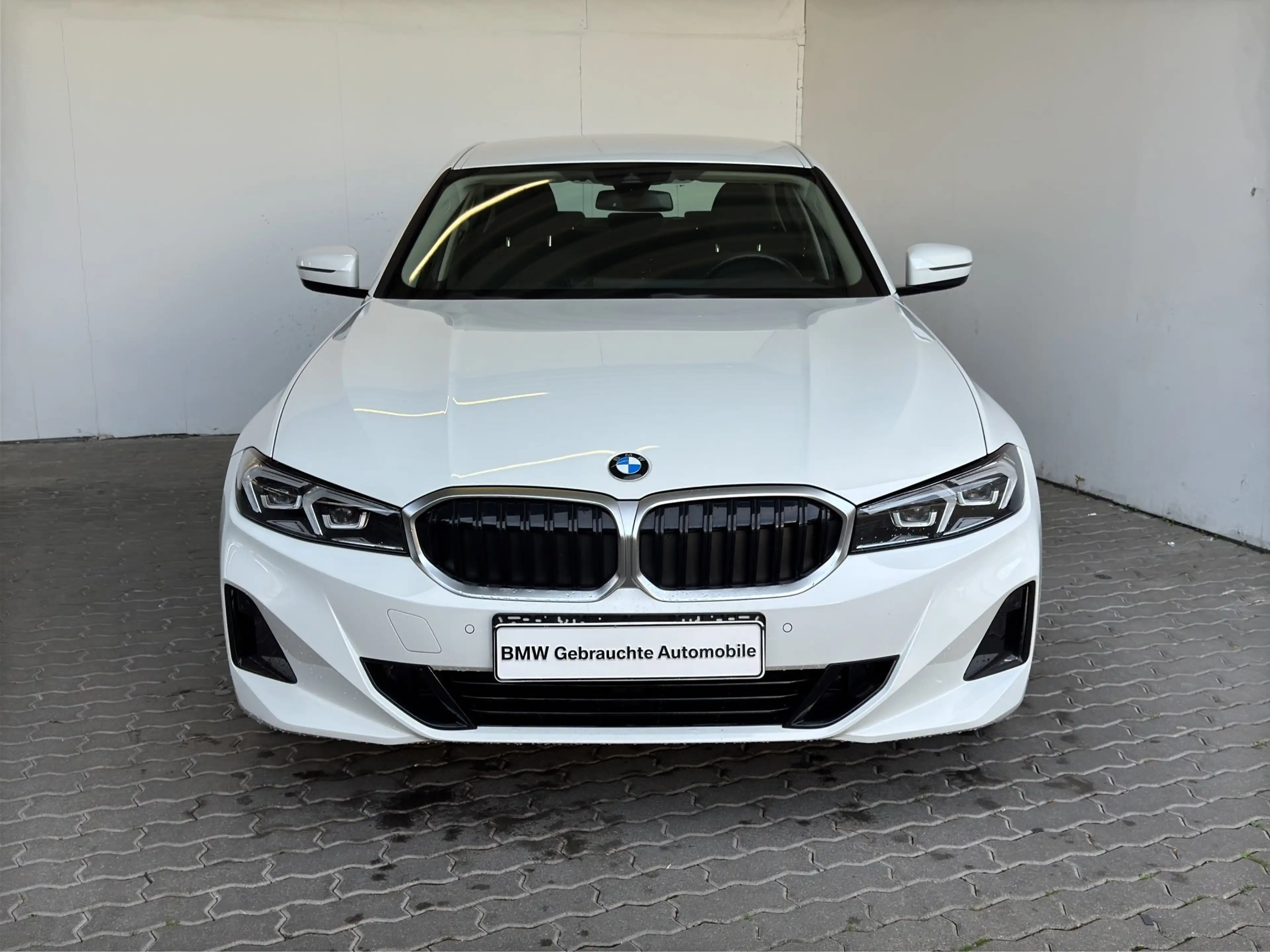 BMW 318 iA Lim. LiveCock+.ParkAss.Klimaaut.Tempo.SHZ — photo 3