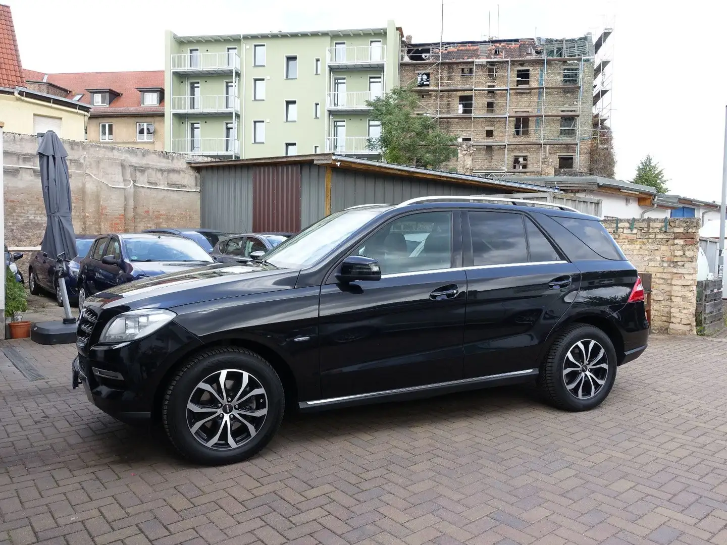 Mercedes-Benz ML 350 CDI BlueTec, EU6, AHK, Webasto, Luftfeder Negru - 2