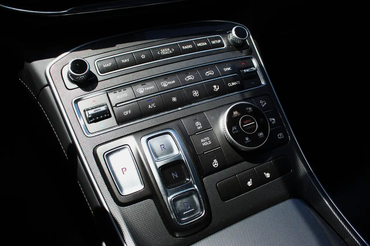 Hyundai SANTA FE снимка Hyundai SANTA FE
