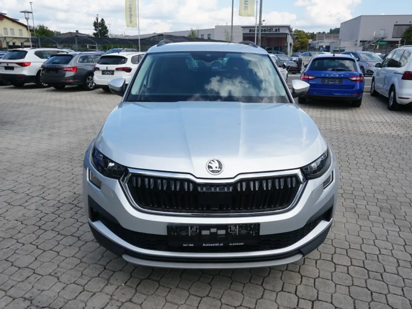 Skoda Kodiaq 1,5 TSI ACT Ambition DSG *2023er+VIRTUAL+NAVI* Silber - 2