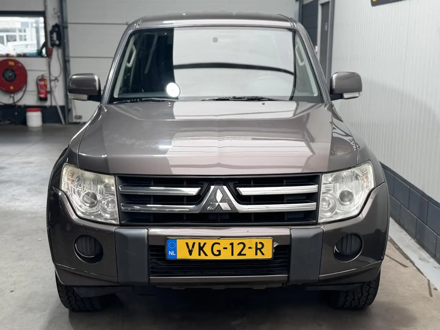 Mitsubishi Pajero 3.2 DI-D Instyle Panel Van - 2