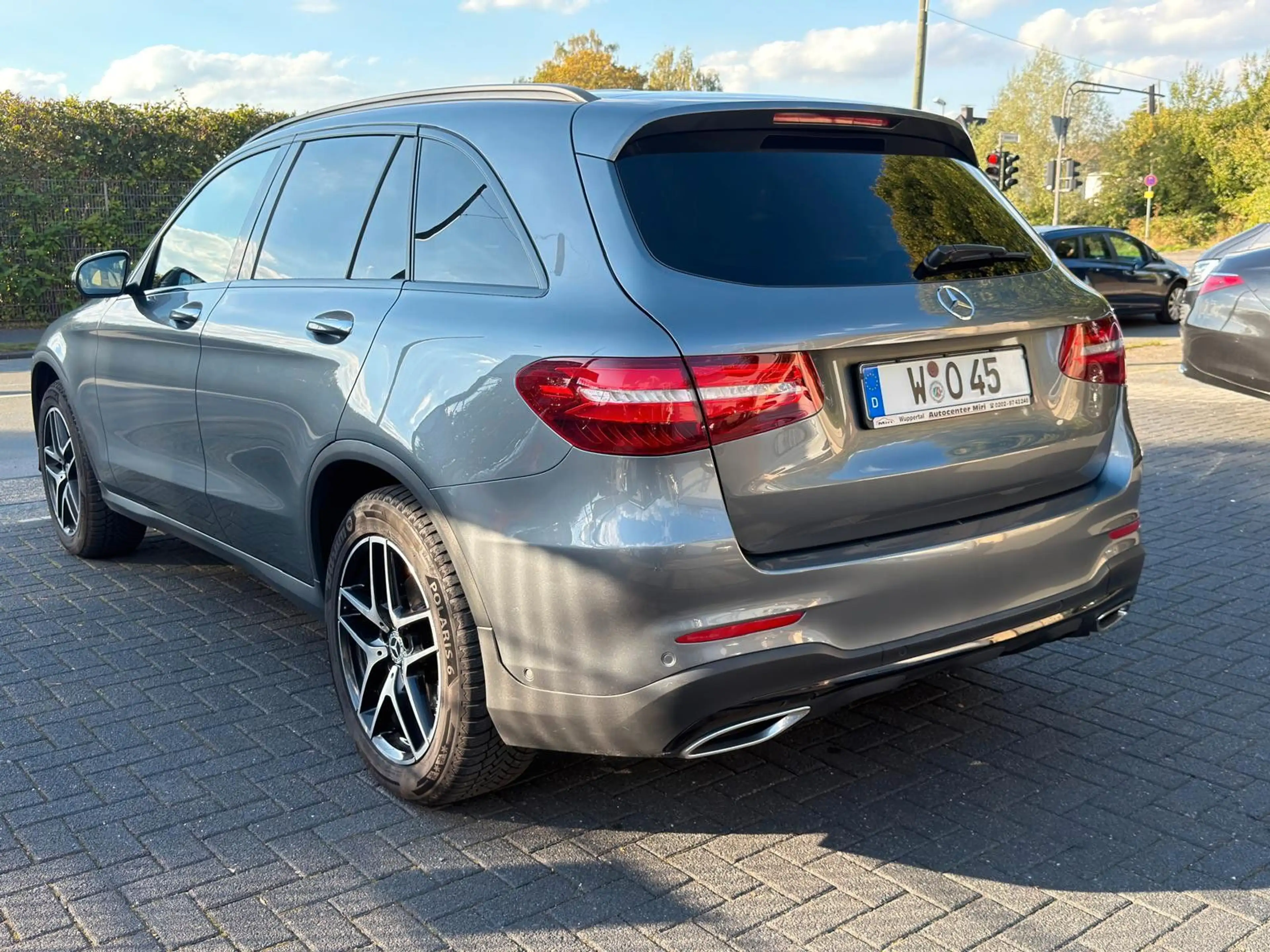 Mercedes-Benz GLC 250 d 4Matic AMG Line Pano ACC HeadUp Luft — photo 3