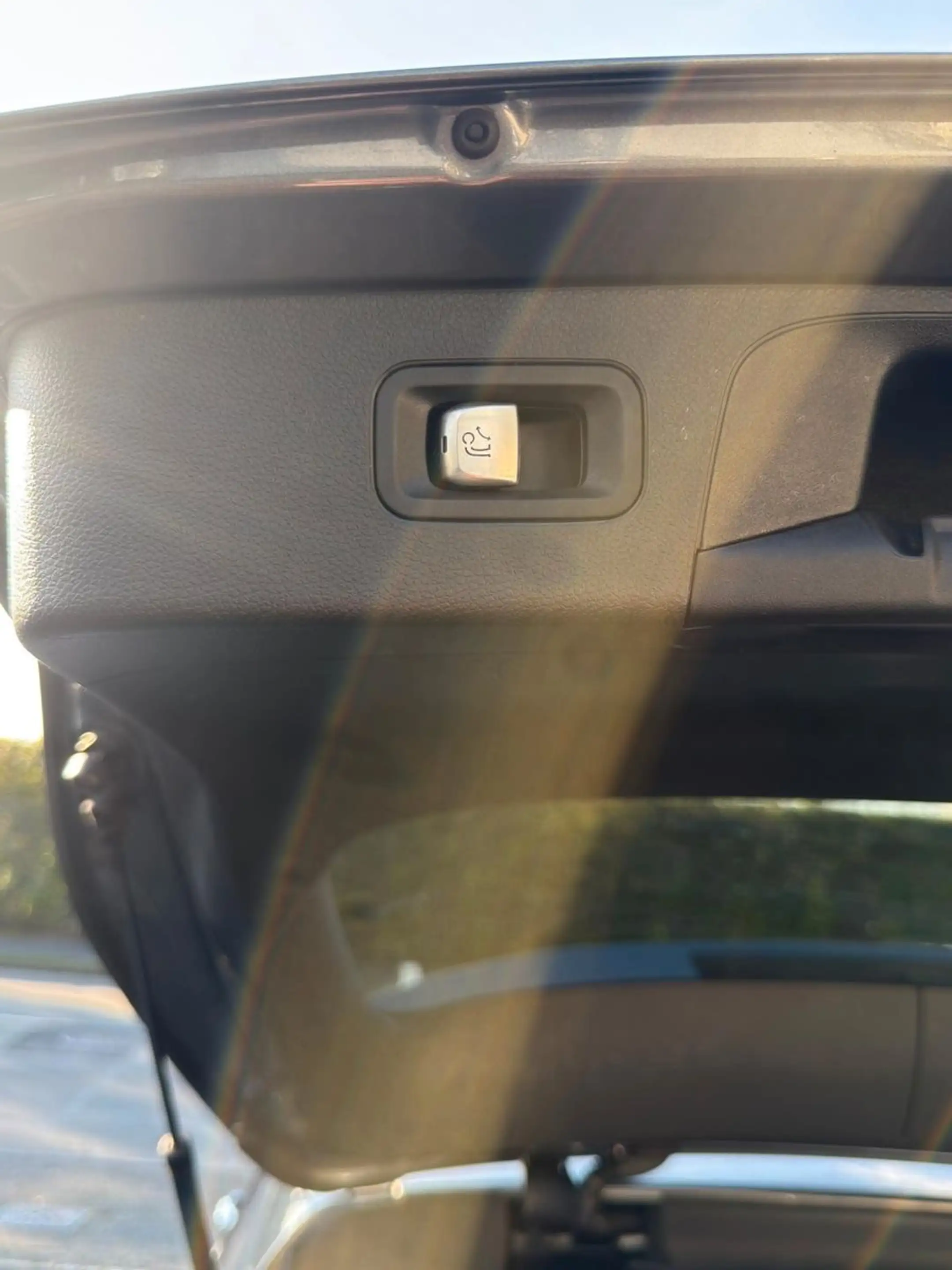 Mercedes-Benz GLC 250 d 4Matic AMG Line Pano ACC HeadUp Luft — photo 14