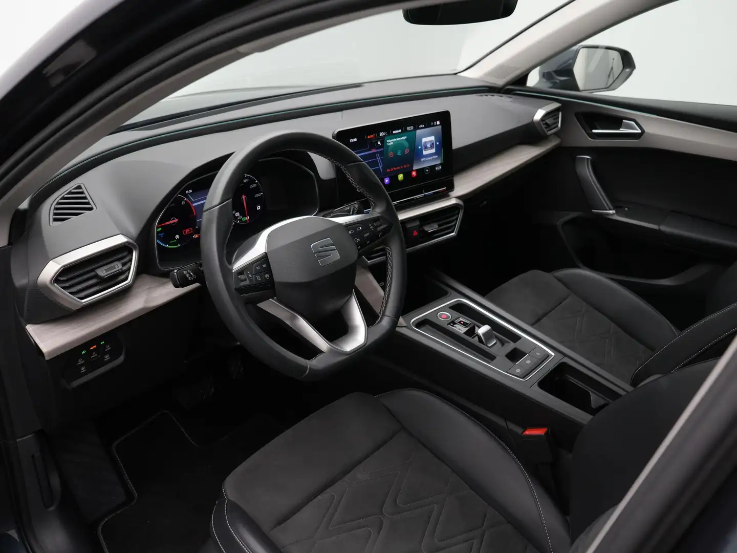 SEAT Leon Sportstourer 1.4 TSI 204 pk DSG eHybrid PHEV Xcell Grijs - 2