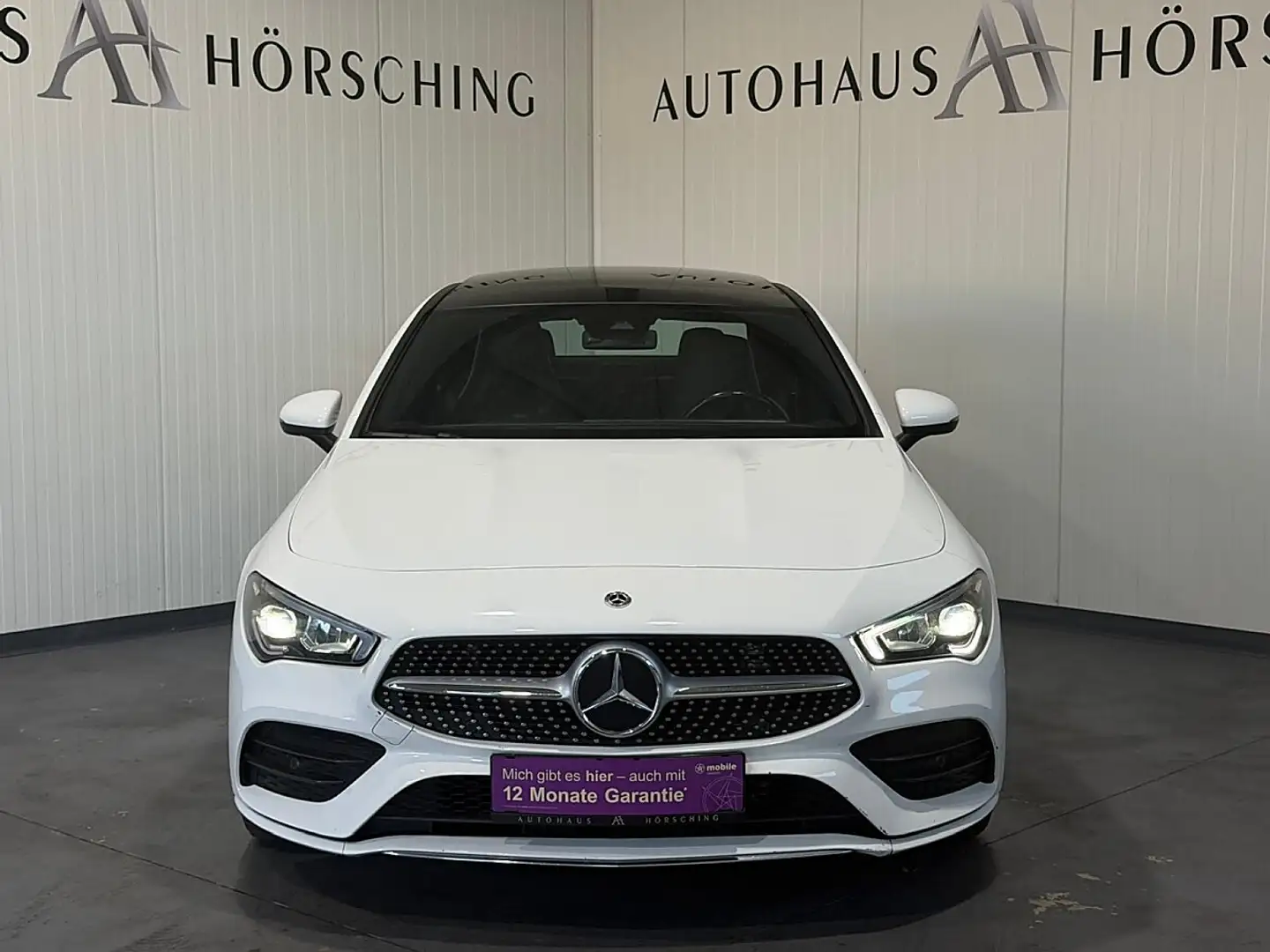 Mercedes-Benz CLA 180 //AMG-PAKET//PANO//AMBIENTE// Weiß - 2