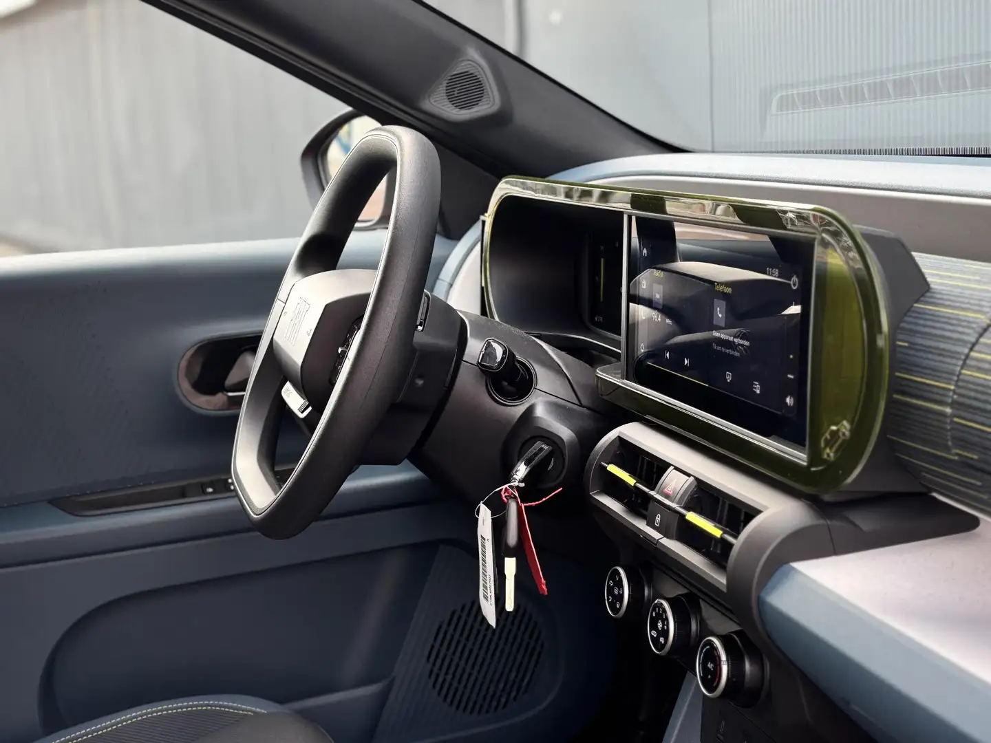 Fiat Grande Panda RED 7.4 kW 44kWh Parkeer sensoren achter I Airco I - 2