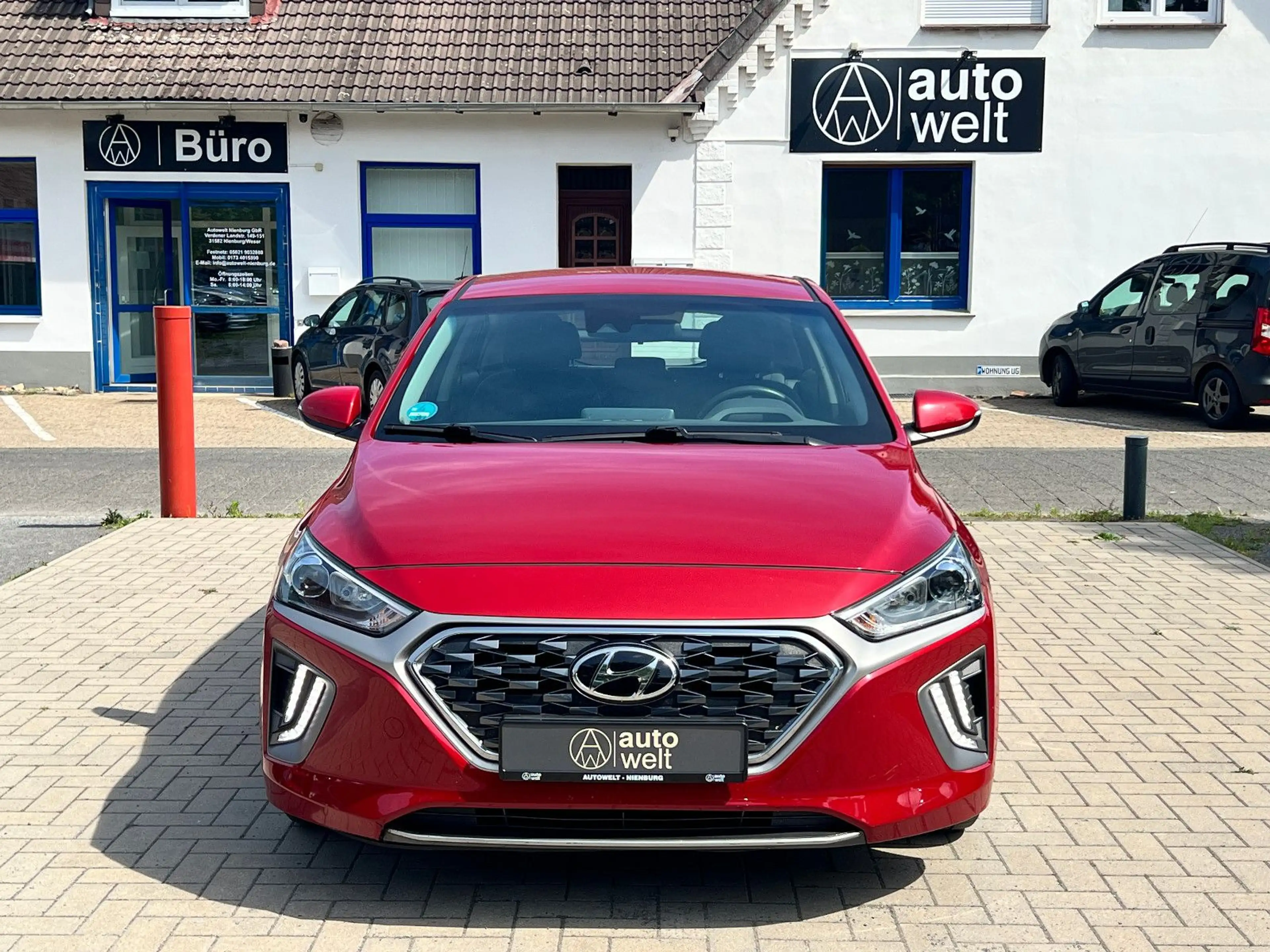 Hyundai IONIQ Hybrid, Kamera, TÜV & Bremsen neu, 1 Hand — photo 8