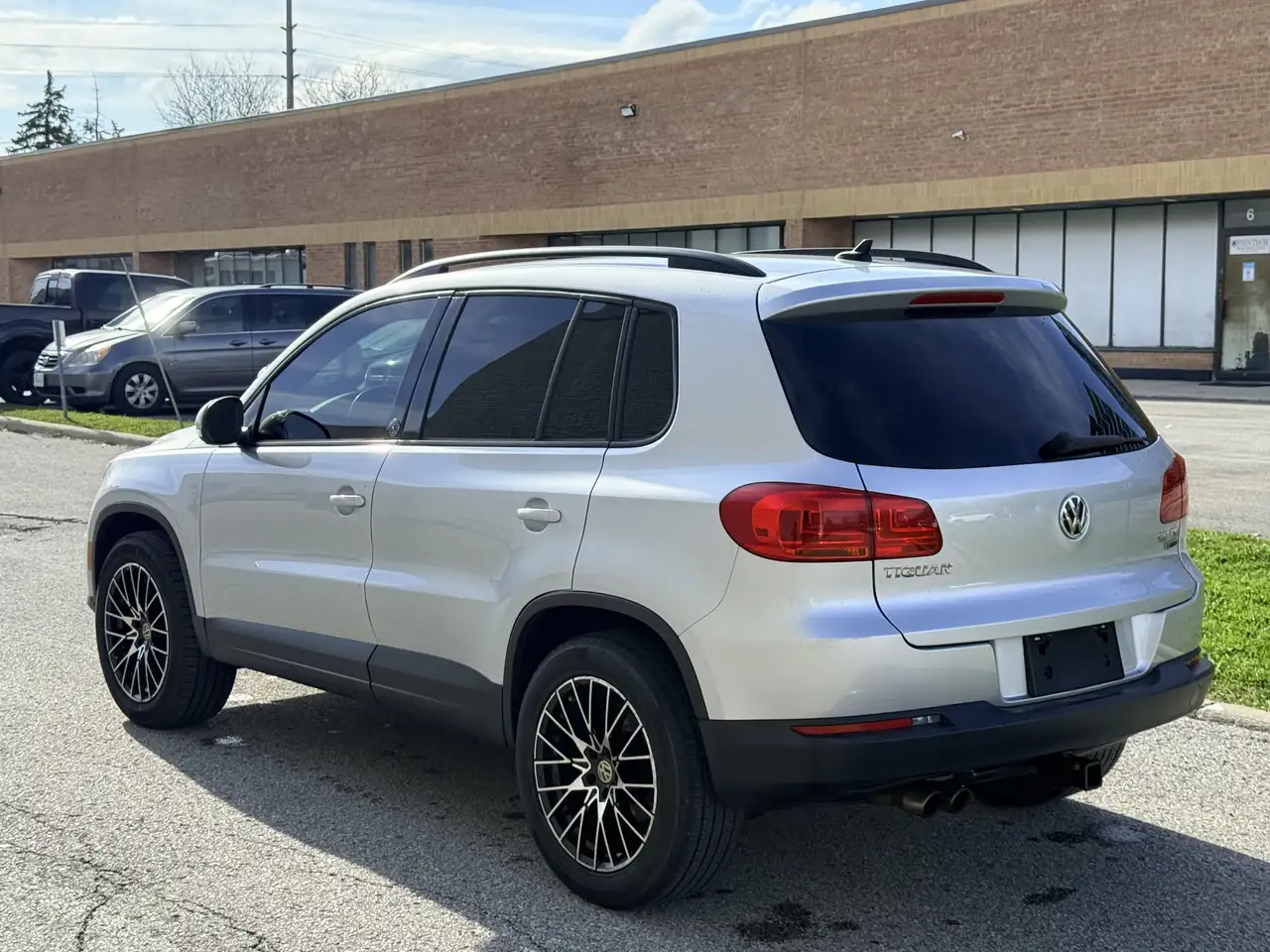 Volkswagen Tiguan снимка Volkswagen Tiguan