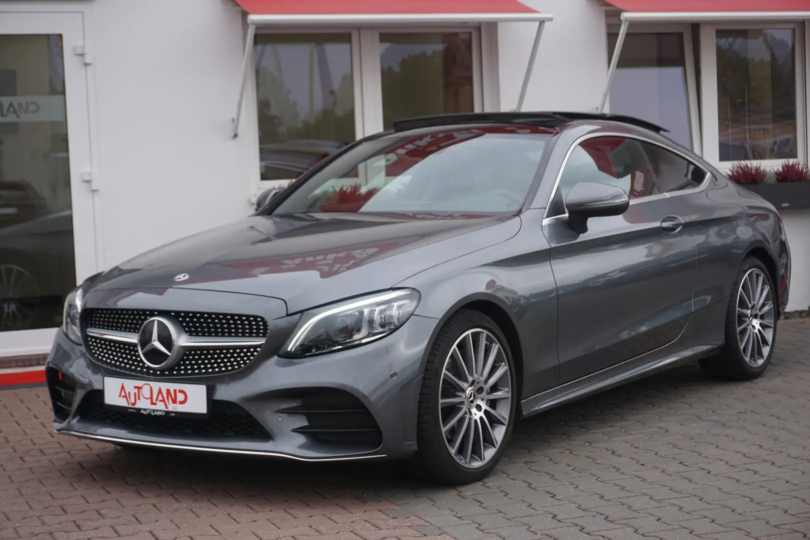 Mercedes-Benz C 160 C200 AMG Line Aut. LED Navi Kamera Android Apple Grau - 2