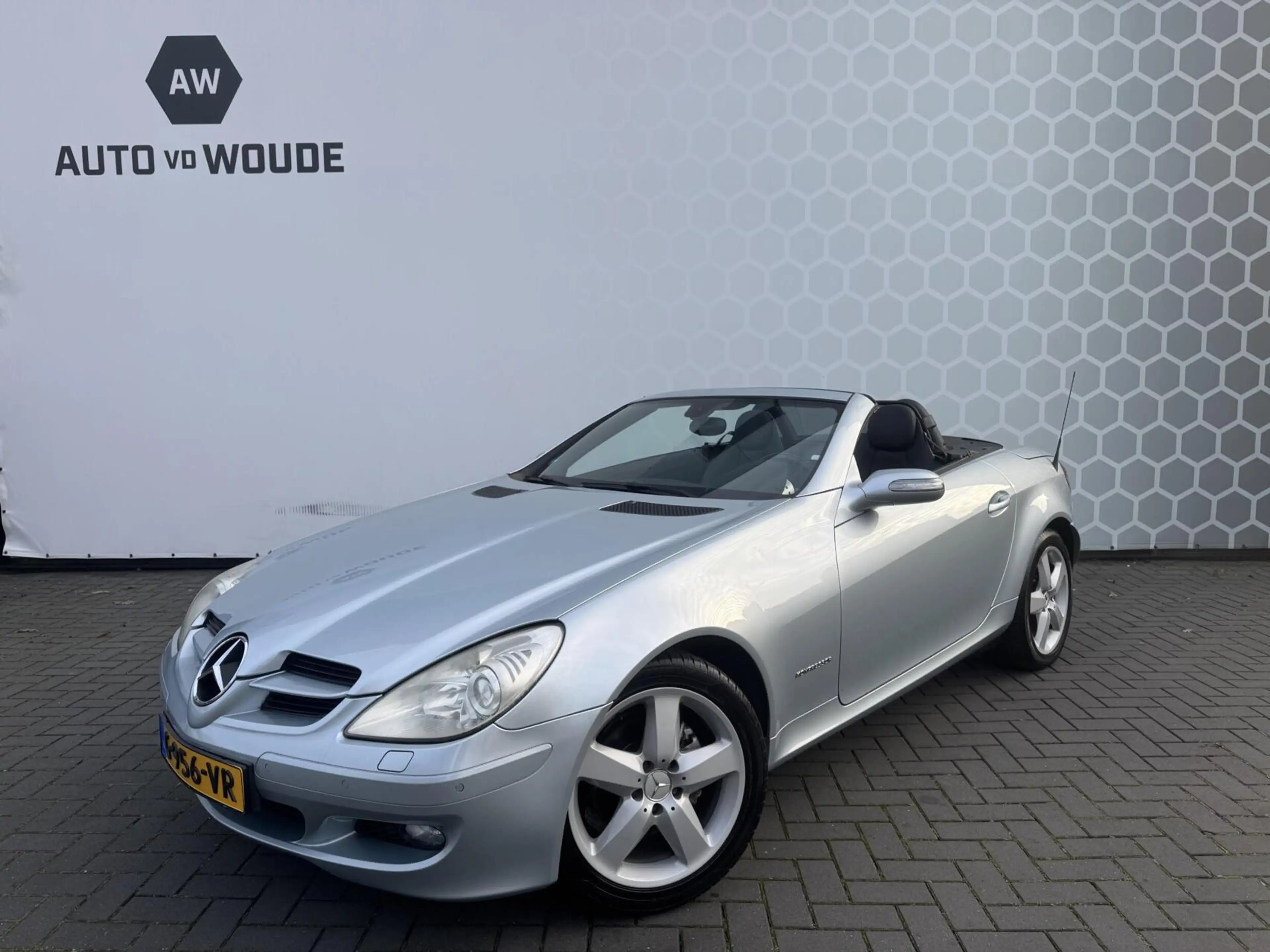 Mercedes-Benz SLK 200 Compressor Leer Cabrio Xenon — photo 2