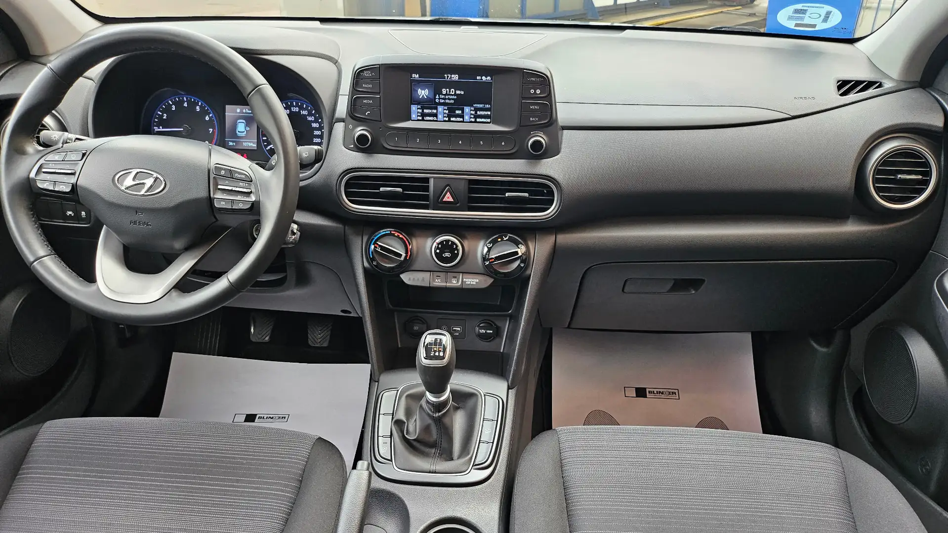 Hyundai KONA 1.0 TGDI Essence 4x2 Gris - 2