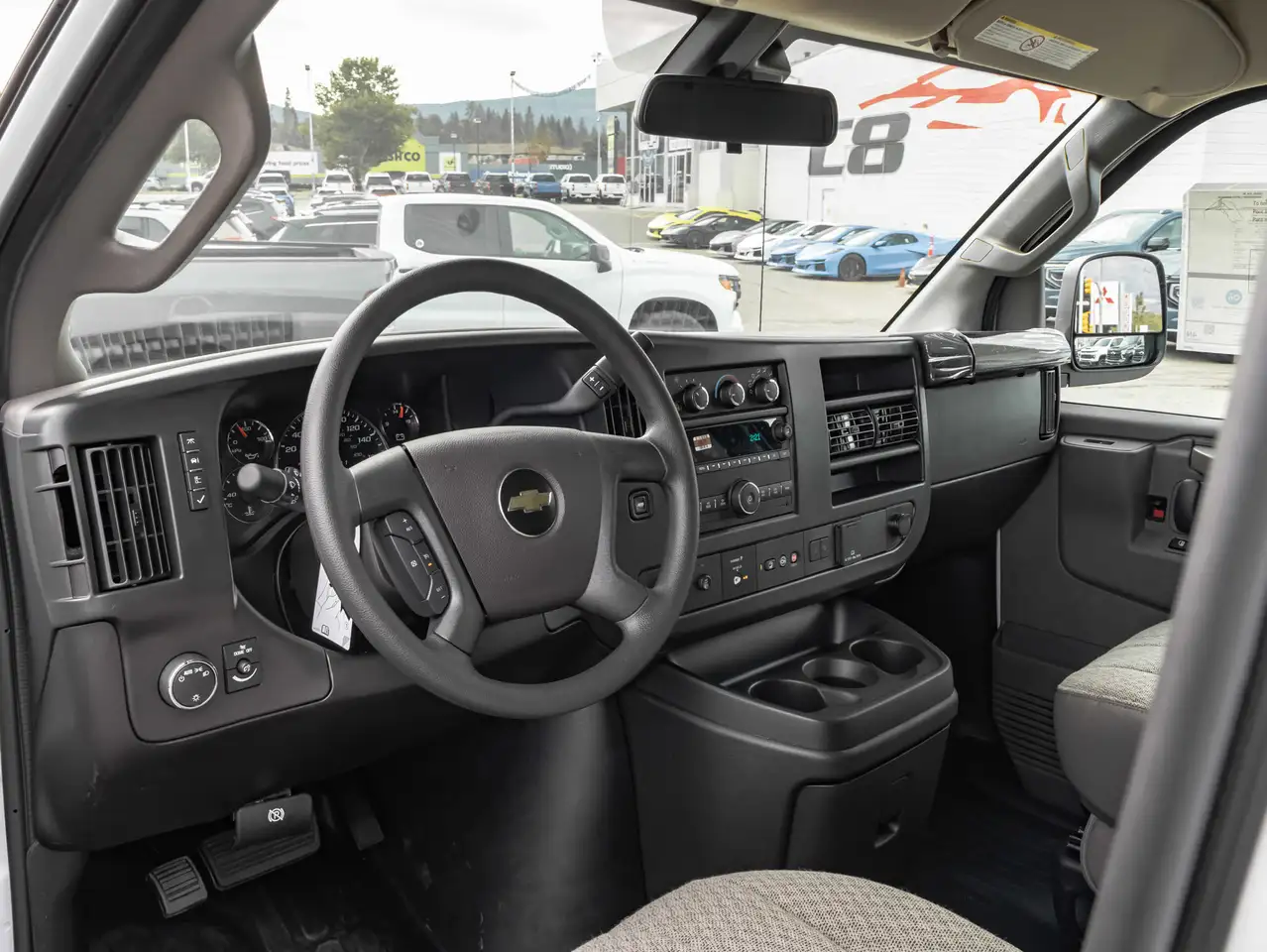 Chevrolet Express 3500 снимка Chevrolet Express 3500