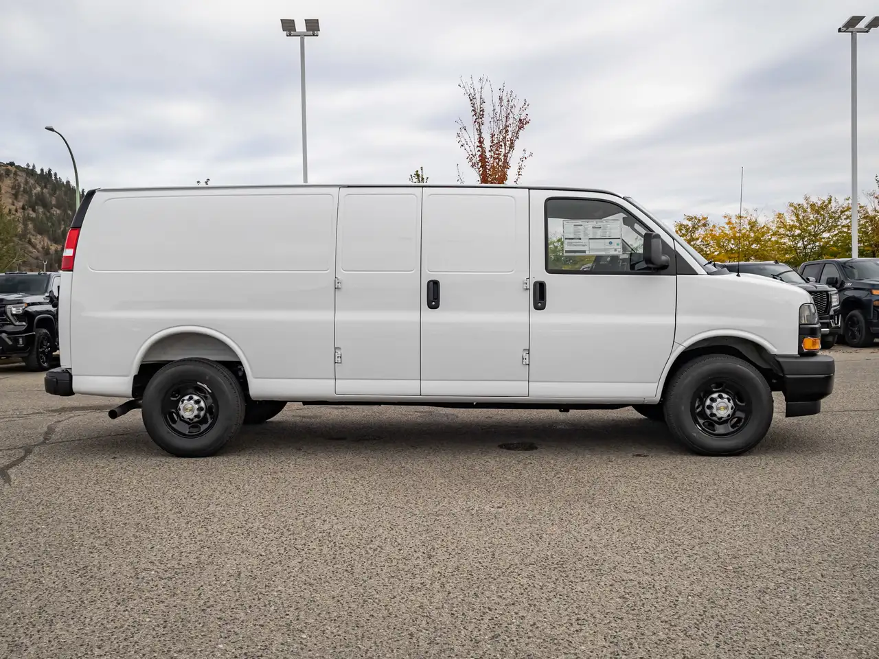 Chevrolet Express 3500 снимка Chevrolet Express 3500