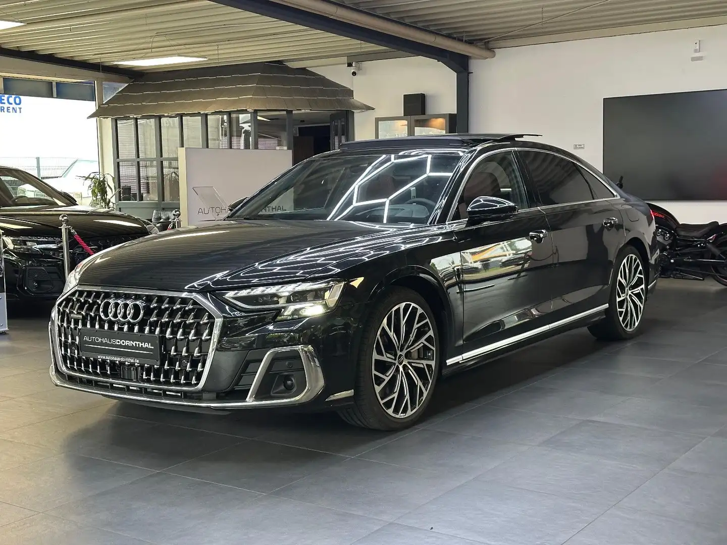 Audi A8 60 TFSI e L QUATTRO/ENTERTAINMENT/PANO/B&O/ Schwarz - 1
