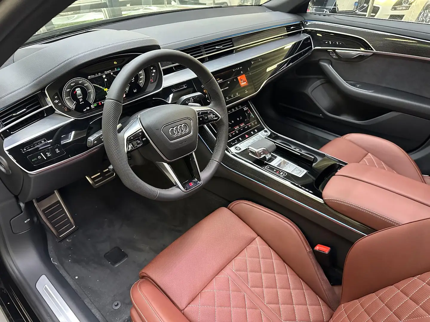 Audi A8 60 TFSI e L QUATTRO/ENTERTAINMENT/PANO/B&O/ Schwarz - 2