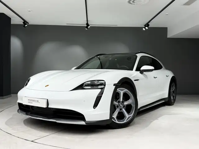 Porsche Taycan 4 Cross Turismo