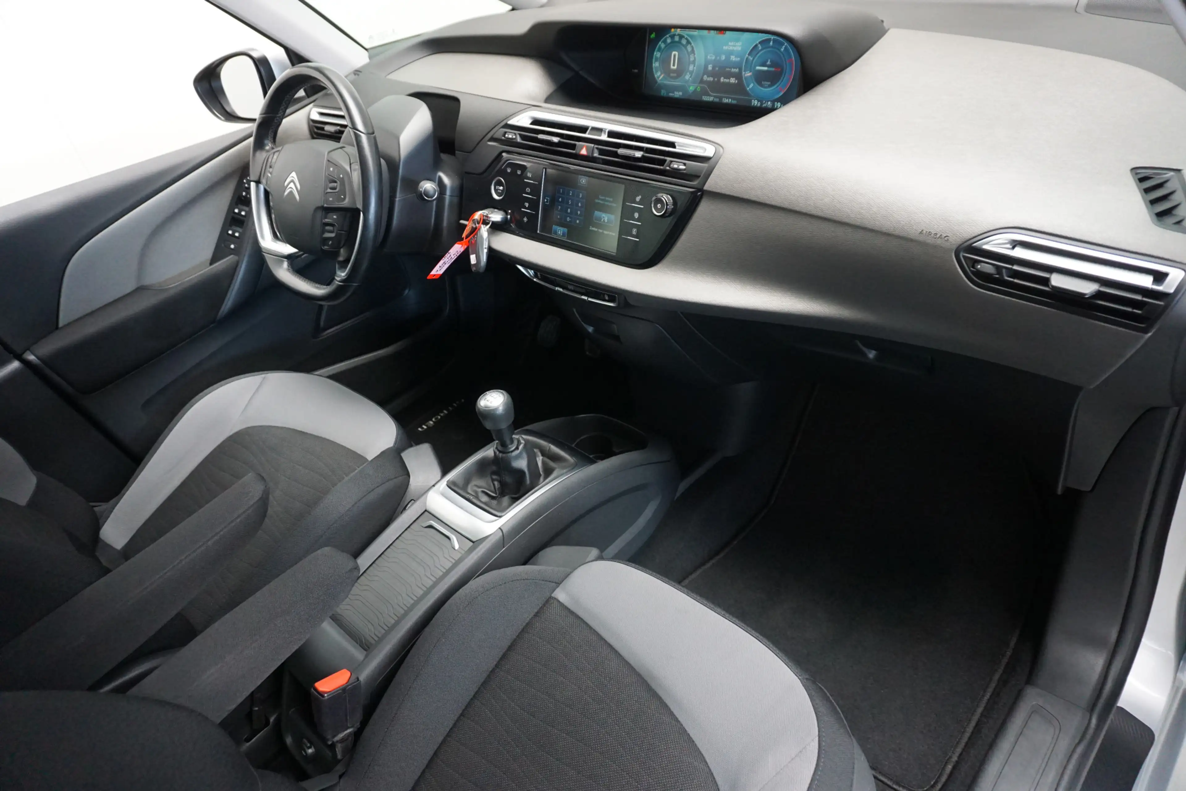 Citroen C4 Picasso 1.2 PureTech Selection NAVI CLIMA LANE DODE PARK T — photo 50