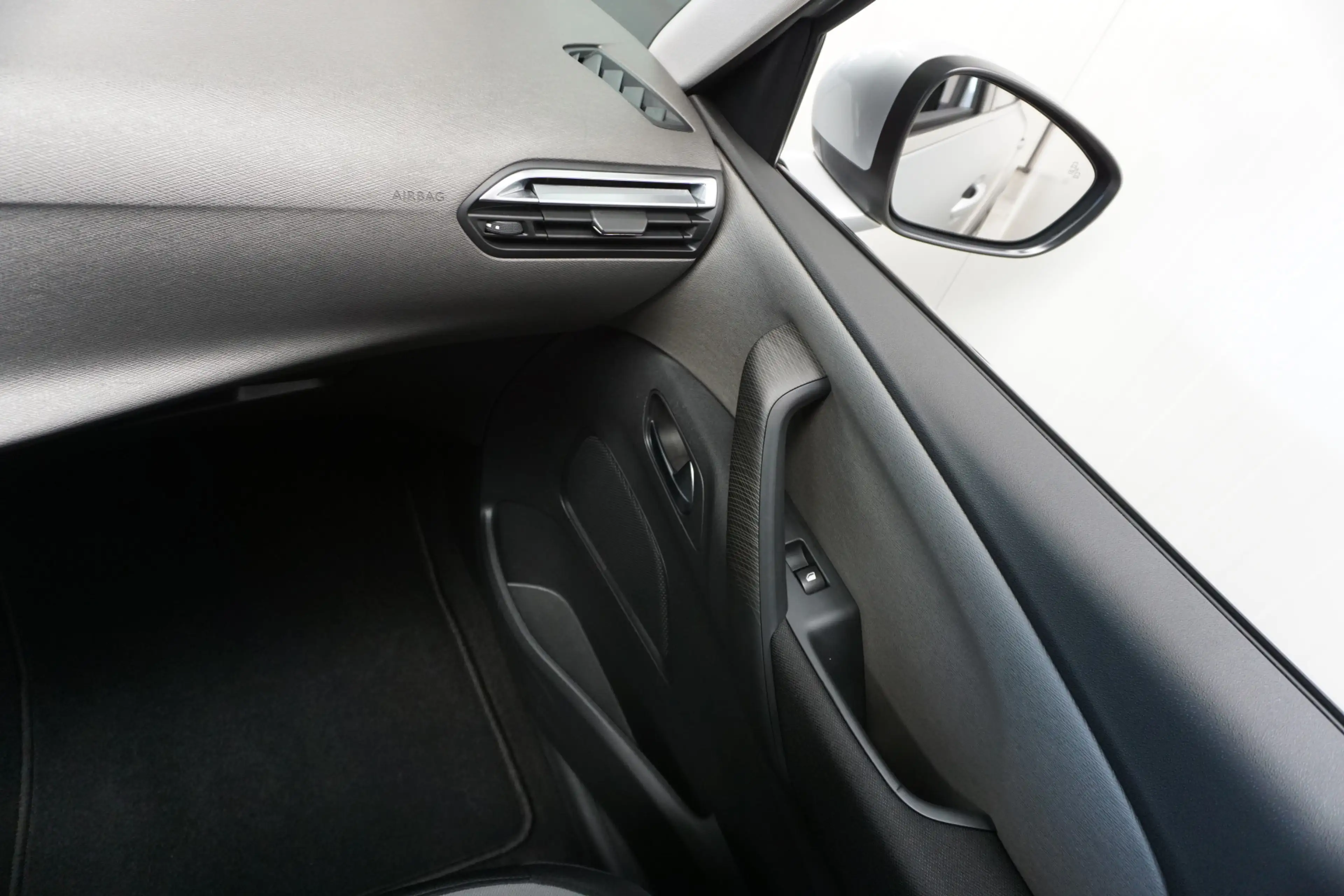 Citroen C4 Picasso 1.2 PureTech Selection NAVI CLIMA LANE DODE PARK T — photo 39