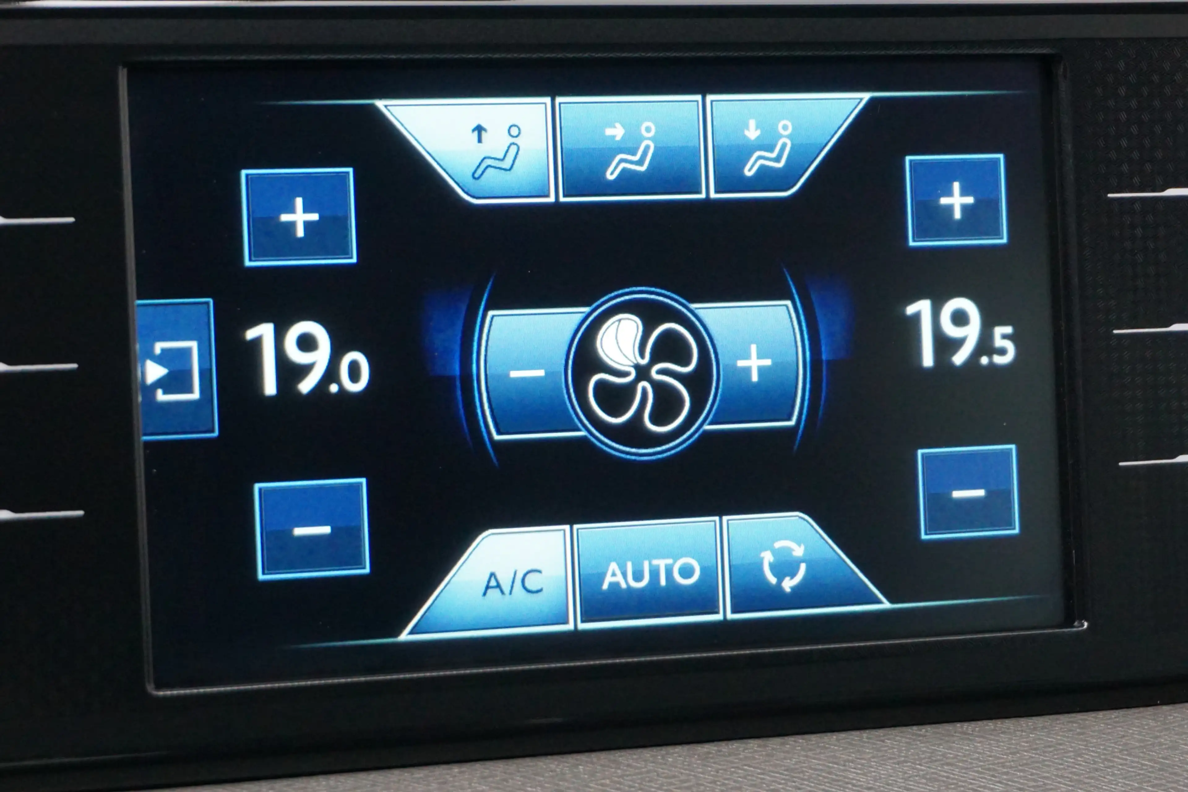 Citroen C4 Picasso 1.2 PureTech Selection NAVI CLIMA LANE DODE PARK T — photo 30