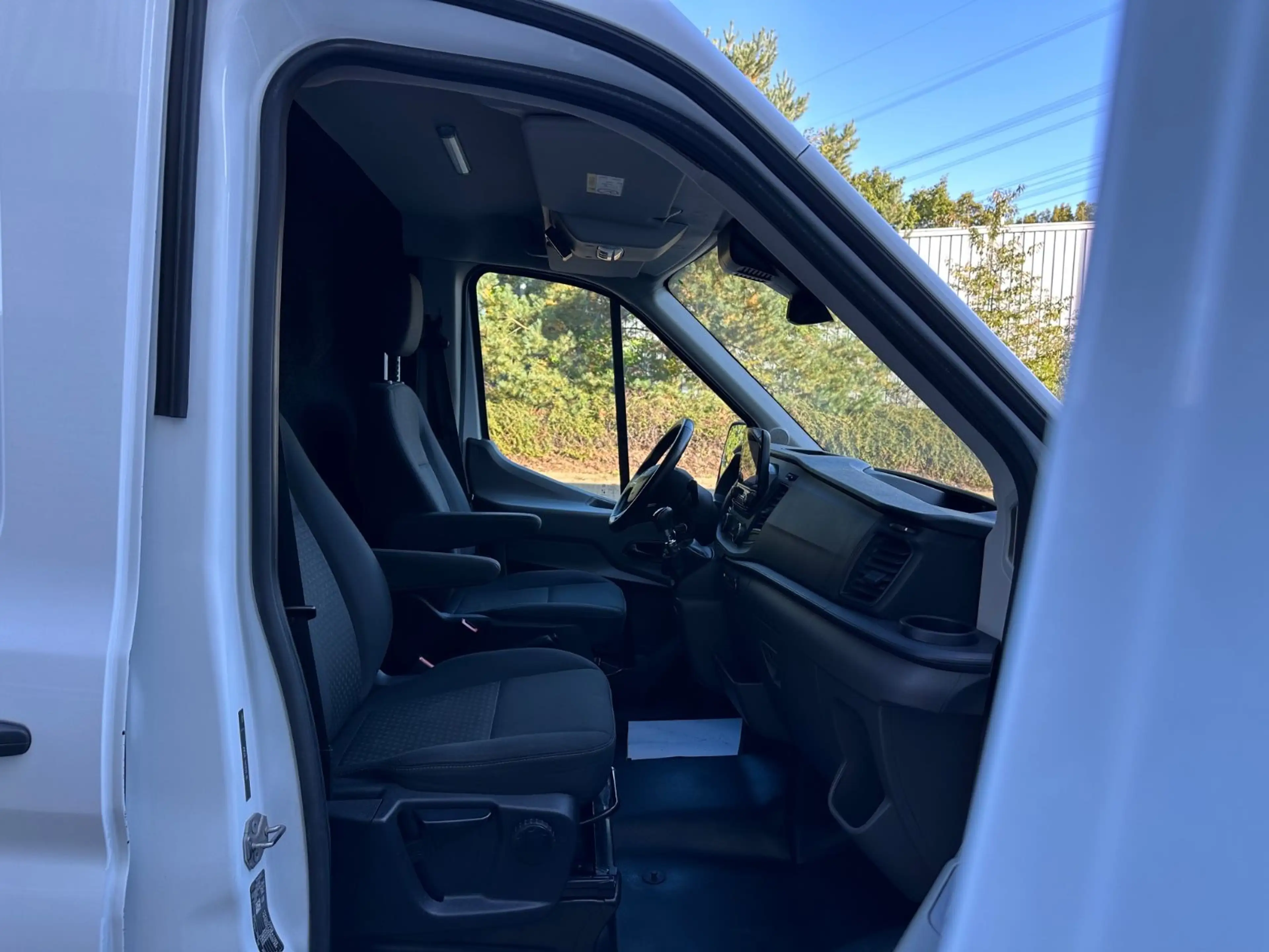 Ford Transit 2.0TDCi AWD 4x4 Kasten 350 L3H3*Regale — photo 11