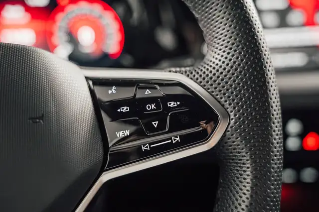 Volkswagen Golf view 17
