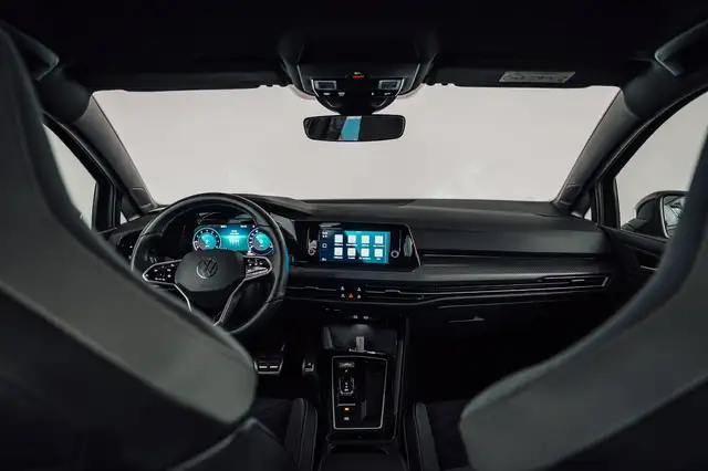 Volkswagen Golf view 14