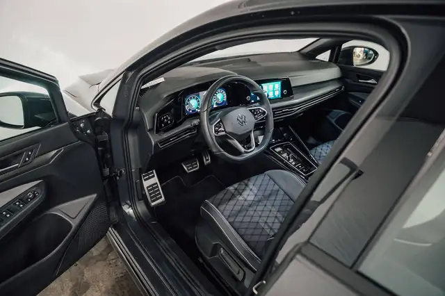 Volkswagen Golf view 13