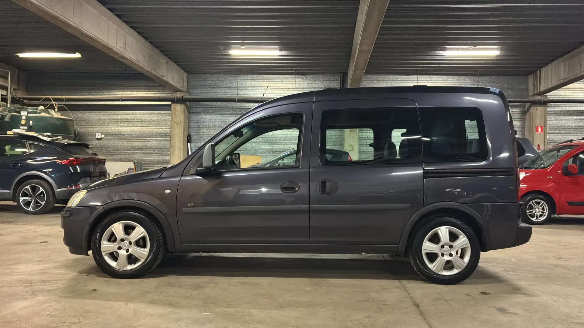 Opel Combo ✅ Combo 1.3 CDTI Grijs - 2