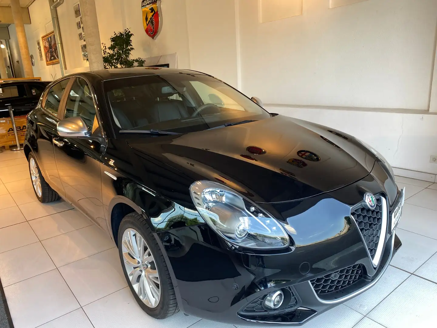 Alfa Romeo Giulietta Lusso Ti Noir - 2