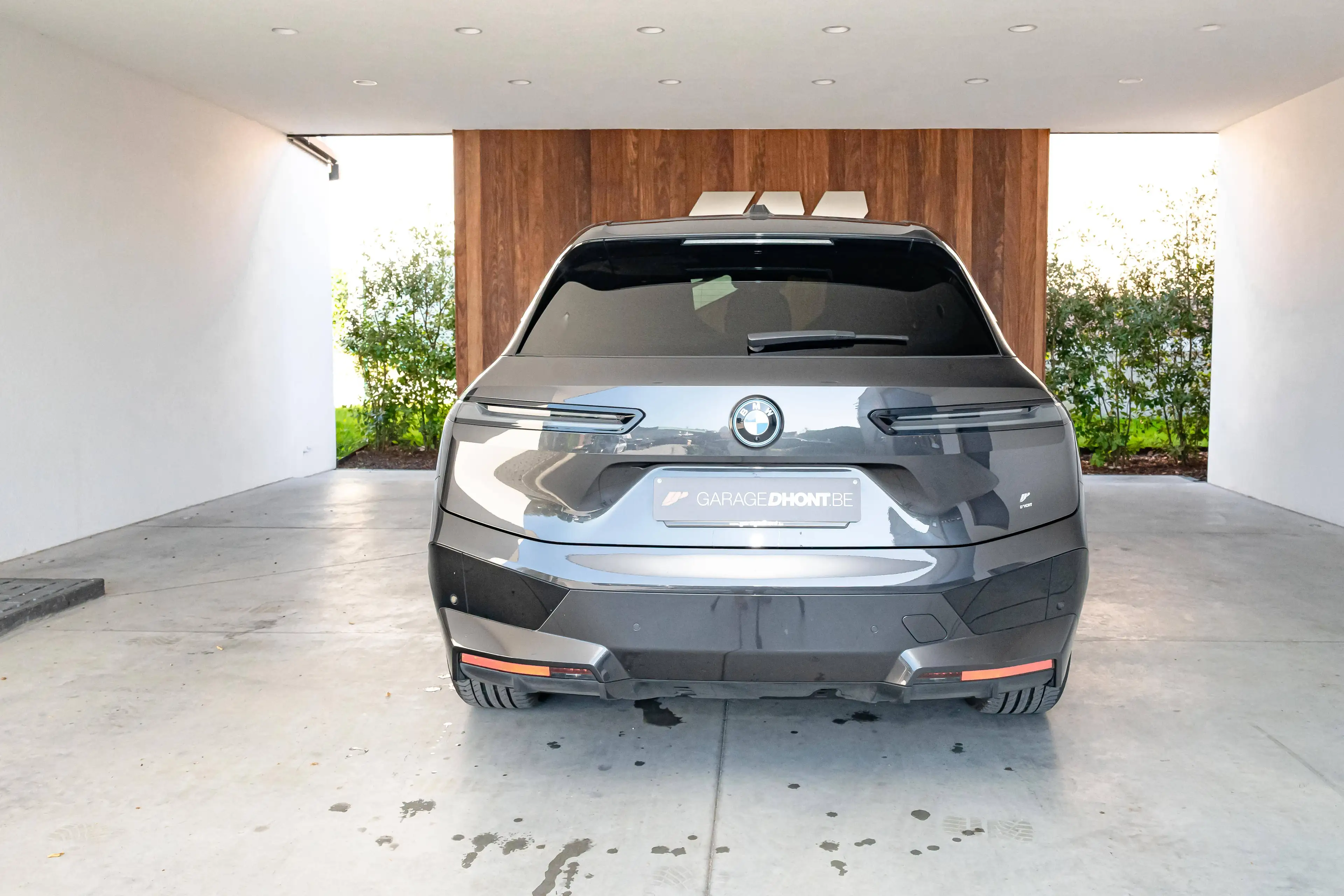 BMW iX xDrive 40e, M pack, parking+, zetel-en stuurwielverw — photo 12