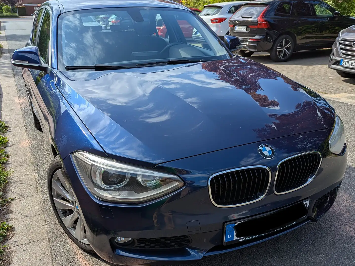 BMW 116 1er (5-Türer) 116i Aut. Blau - 1